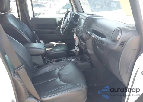 2017 Jeep Wrangler Unlimited Smoky Mountain 4X4 from USA, damaged, VIN 1C4HJWEG2HL677750